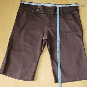 Old Navy, Low Waist, Stretch, Size 8 Brown Shorts.